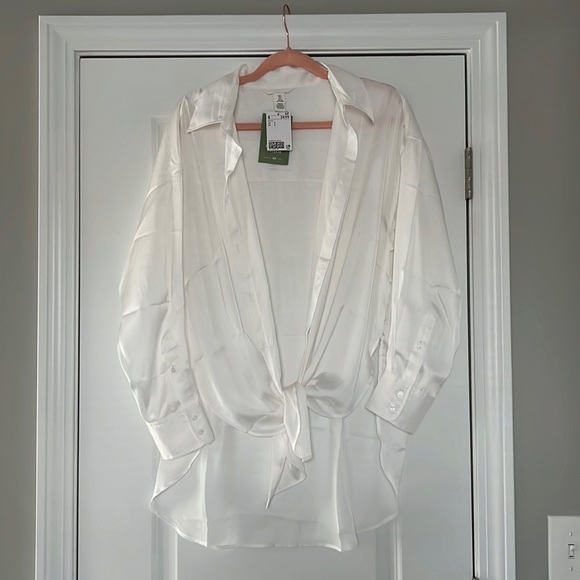 H&M White Long-sleeved Button-down Shirt - Picture 1 of 7